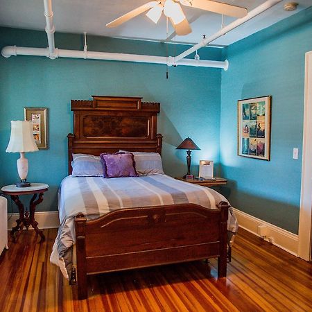 The Henderson Bed & Breakfast Hendersonville Bagian luar foto