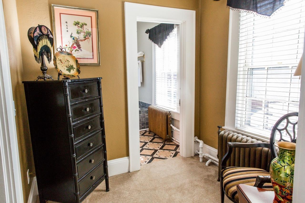 The Henderson Bed & Breakfast Hendersonville Bagian luar foto