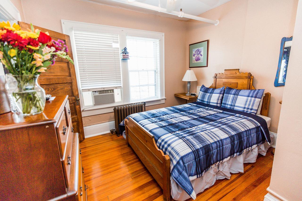 The Henderson Bed & Breakfast Hendersonville Bagian luar foto