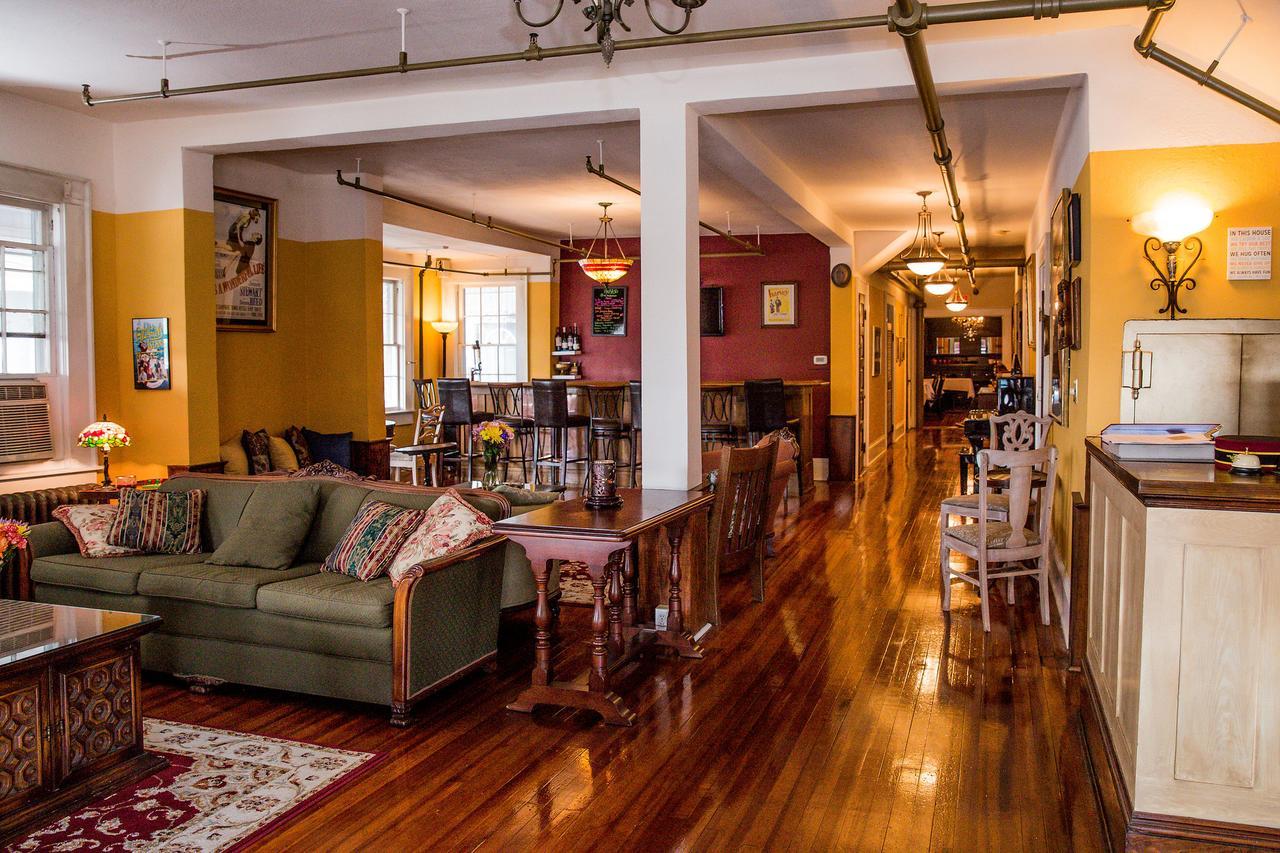 The Henderson Bed & Breakfast Hendersonville Bagian luar foto