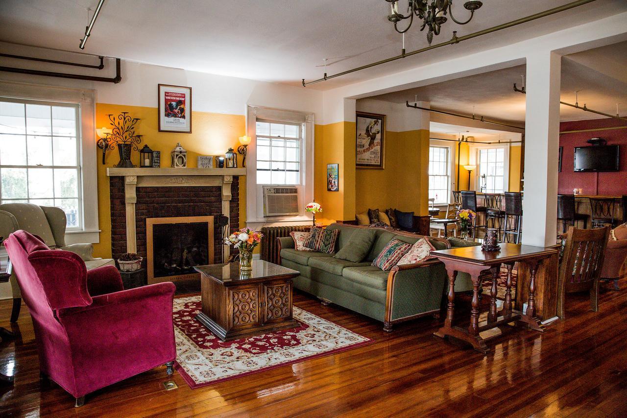 The Henderson Bed & Breakfast Hendersonville Bagian luar foto